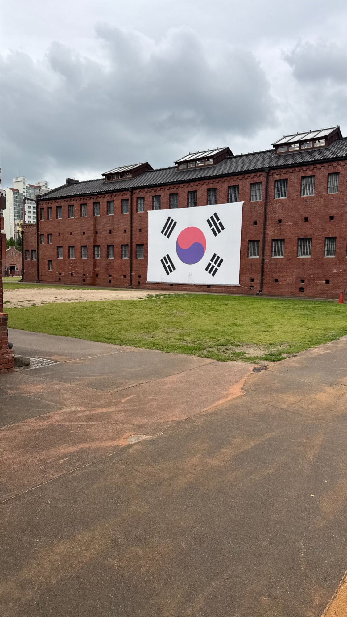 KakaoTalk_20260822_223502635_01